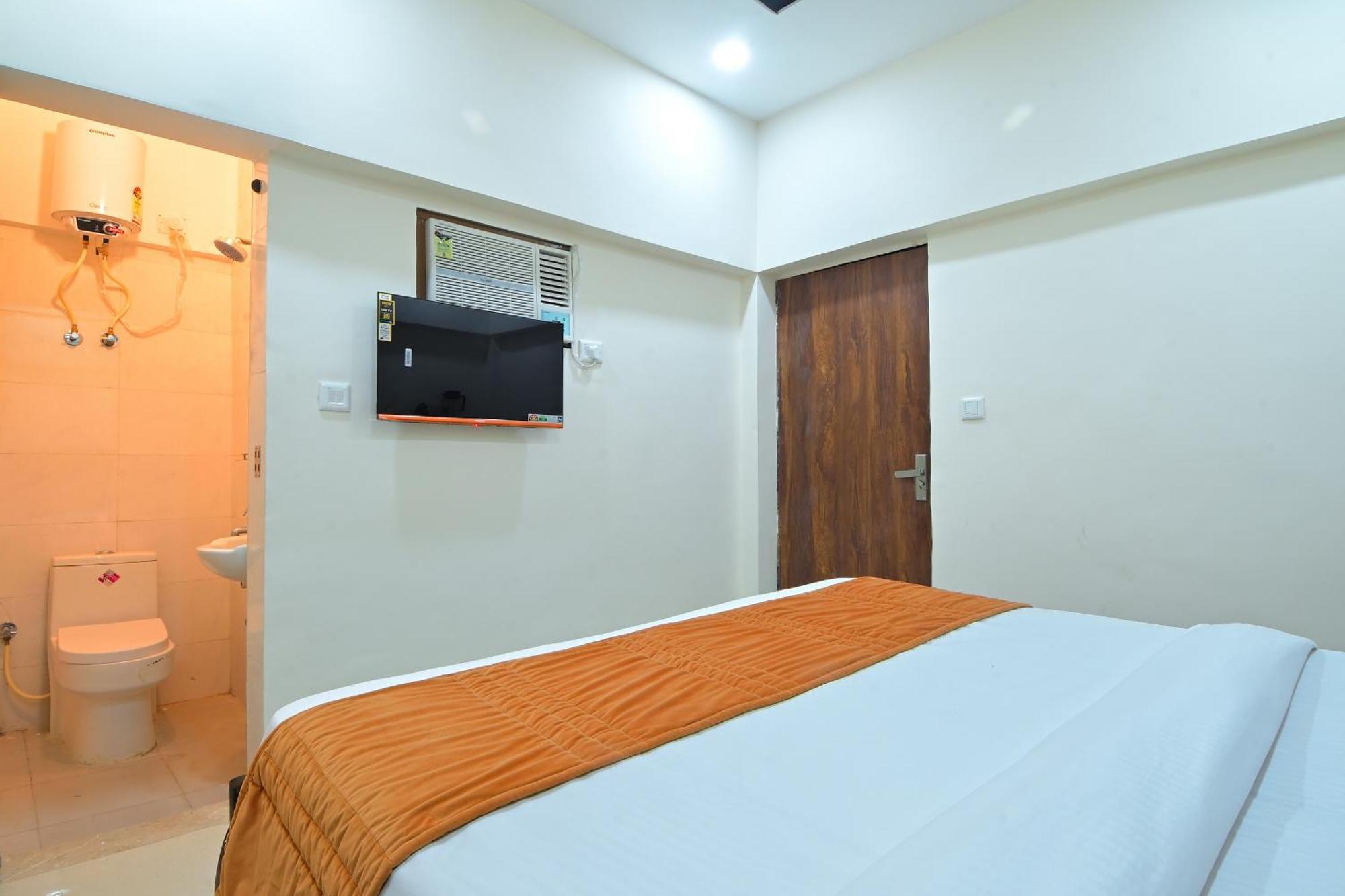 Chowdhry Tourist Lodge - New Delhi Railway Station - 2 Minutes Walk Eksteriør bilde