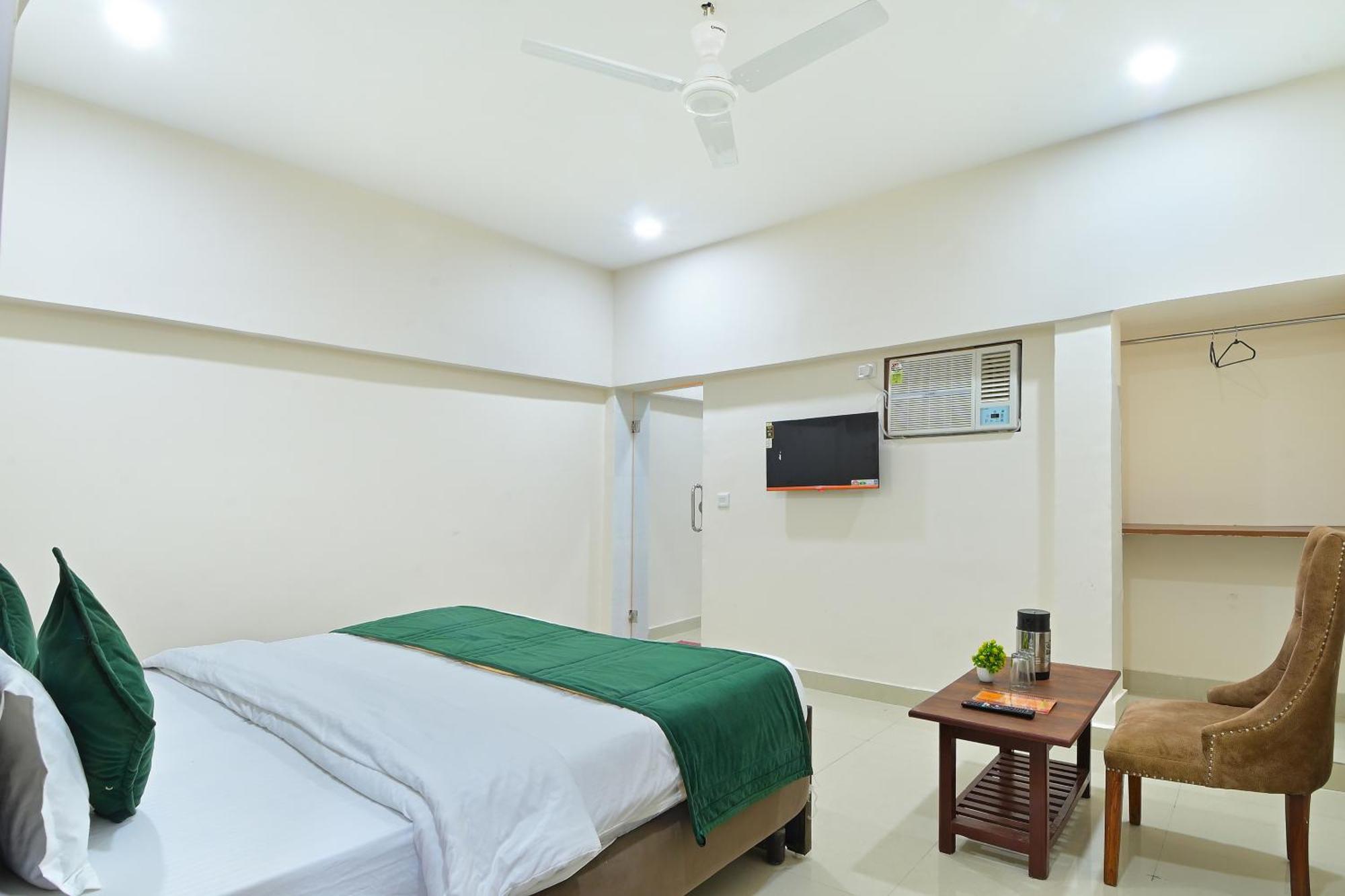 Chowdhry Tourist Lodge - New Delhi Railway Station - 2 Minutes Walk Eksteriør bilde